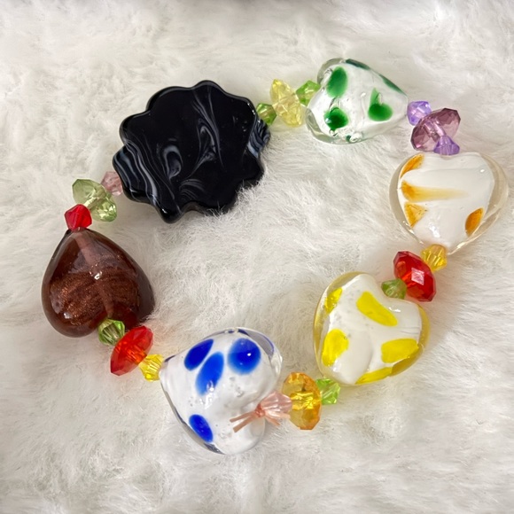 Heart ❤️ Shape Glass Bracelet - Picture 5 of 6